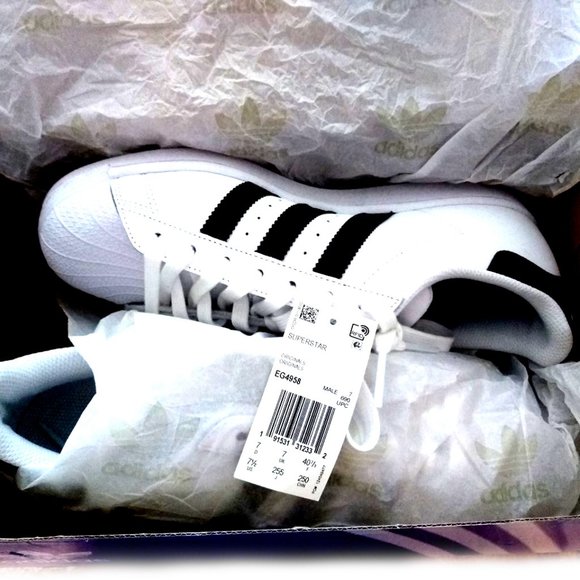 New Women's Adidas Superstar Genuine Leather Fashionable Sneakers/Athletic/Tenni - Picture 2 of 14